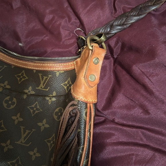 Vintage boho Louis Vuitton crossbody - Picture 13 of 14